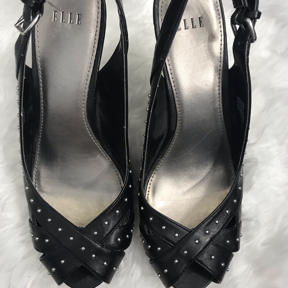 Elle slingbacks with silver accents
